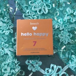 Benefit Hello Happy Velvet Powder Foundation- #7